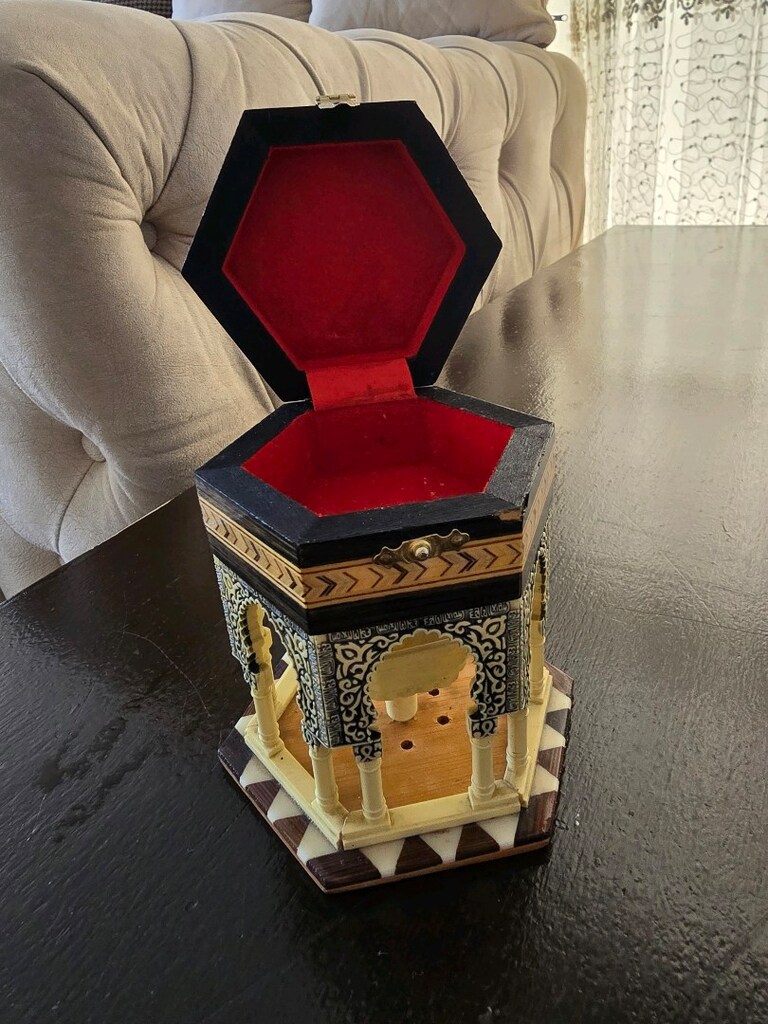 mücevher kutusu degişik formda - 7