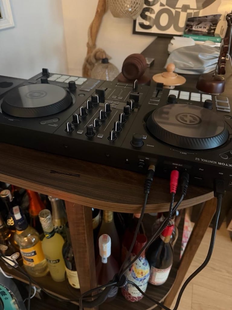 Native Instruments Traktor Kontrol S2 MK3 - 2