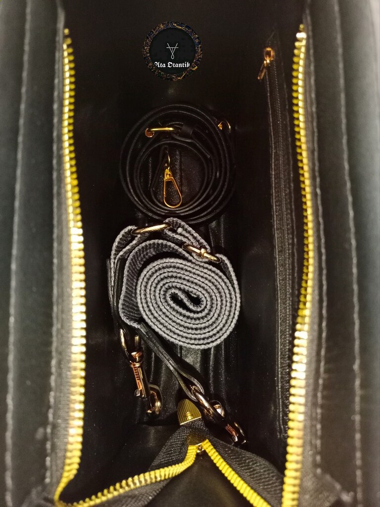 Marc Jacobs Tote Bag - 8