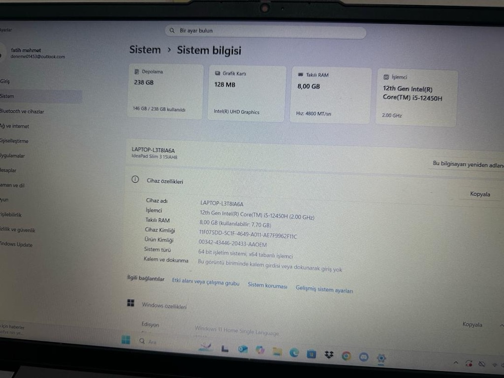 Lenovo IdeaPad Slim 3 15IAH8 - 4