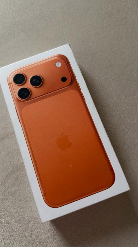 Turuncu Akıllı Telefon - 2
