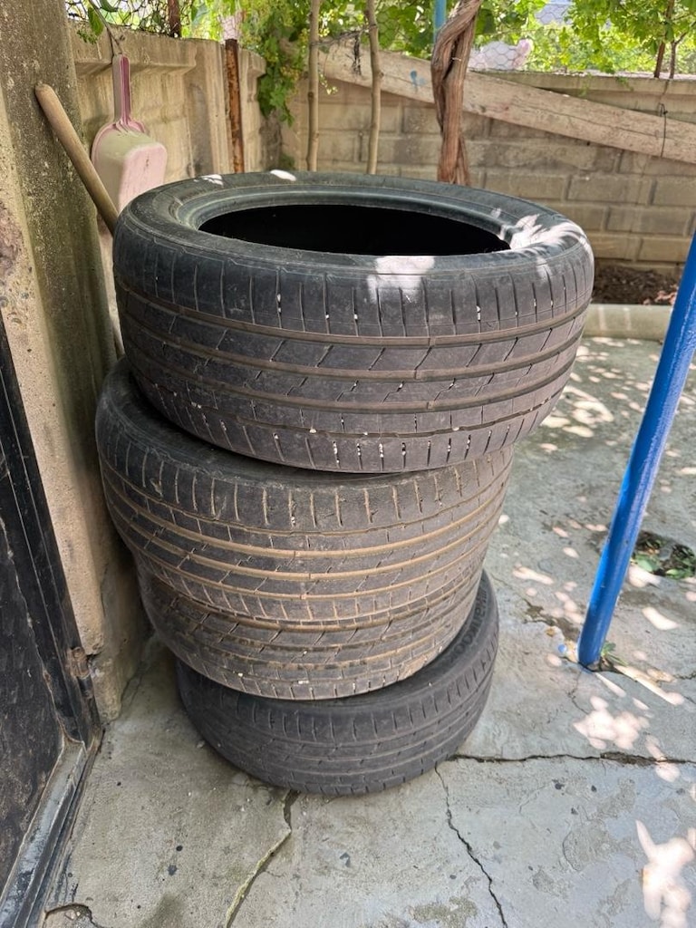 Hankok 225 50 R17 - 2