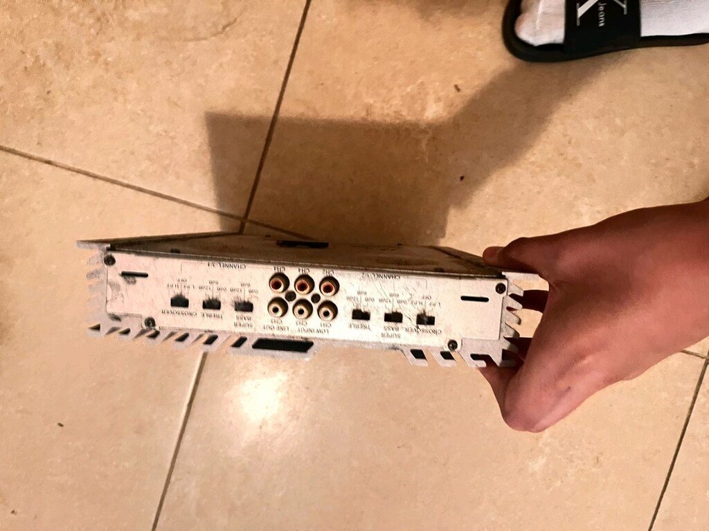 2 ADET PIONER HÖPARLÖR 2 ADET CADENCE 1 ADET JAMESSEN USA 505 ANFİ - 4