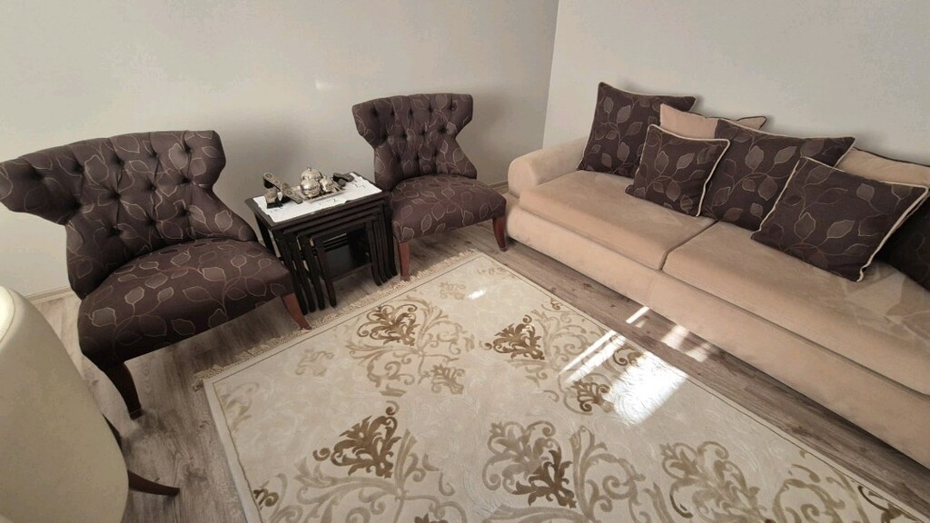 Titiz ve temiz kullanılmış yeni gibi 3+2+1+1 ve masa sandalye takımı - 16