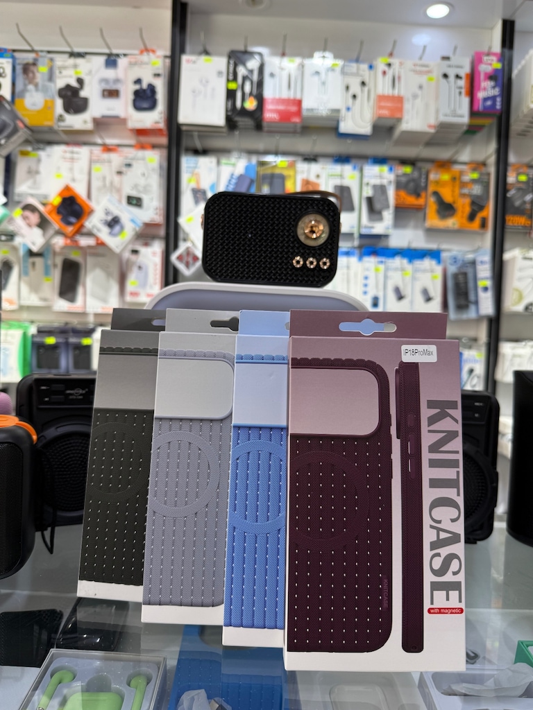 iPhone 18 Pro ile %100 Uyumlu Premium Kalite Kılıflar - 2