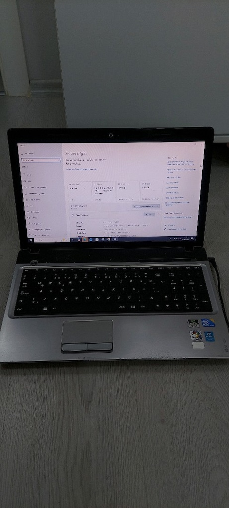 Lenovo IdeaPad notebook - 5