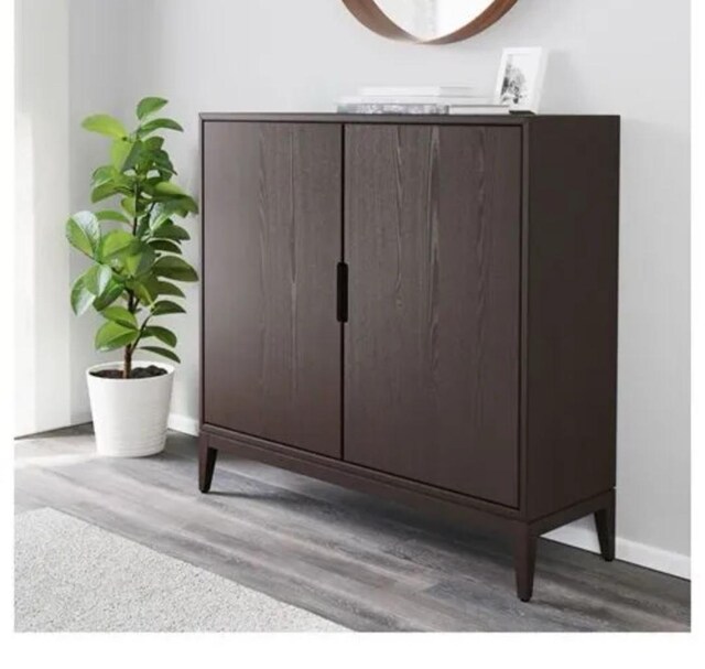 ikea regissor konsol dolap vitrin büfe