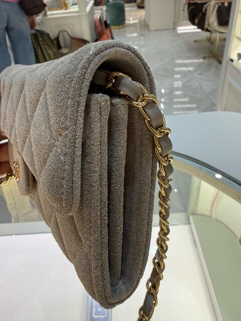 Chanel Süet Kapitoneli Zincirli Çanta