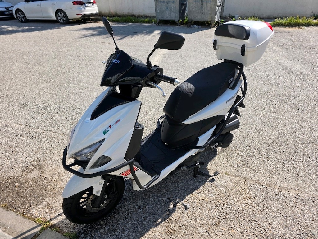 Temiz düşük km Kuba pesaro125xmax