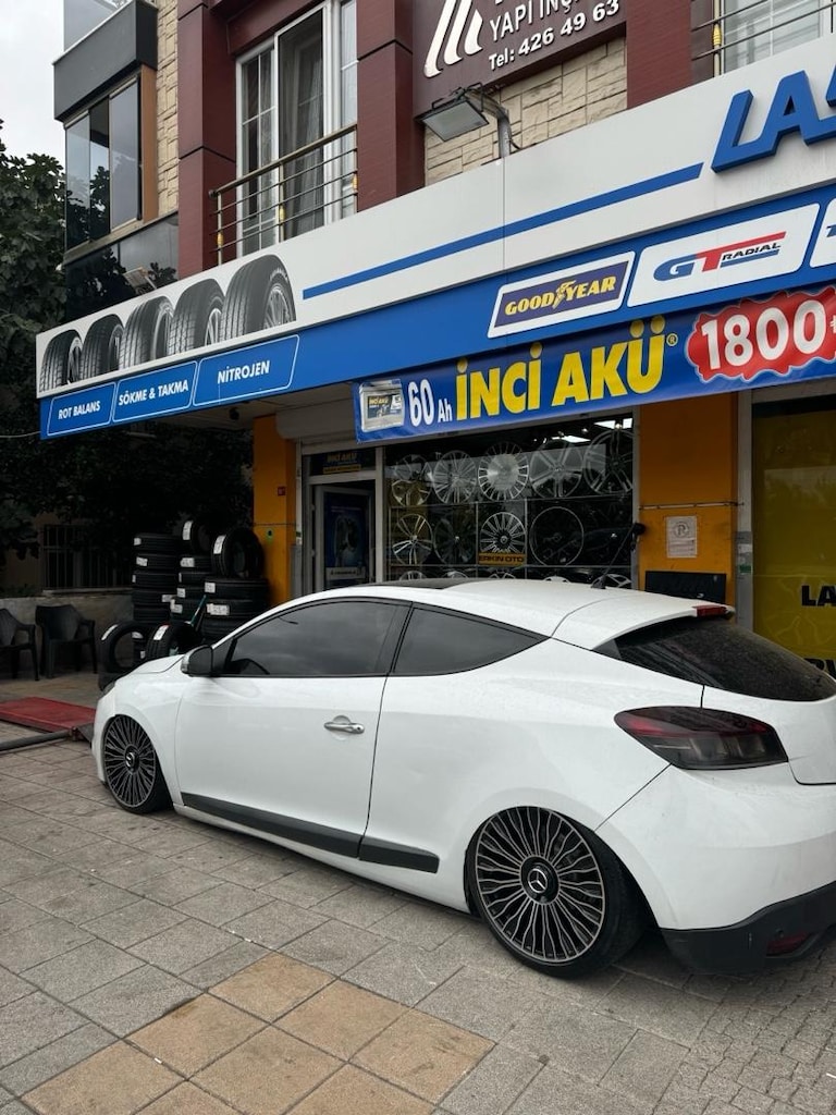 2011 Megane 3 coupe - 5