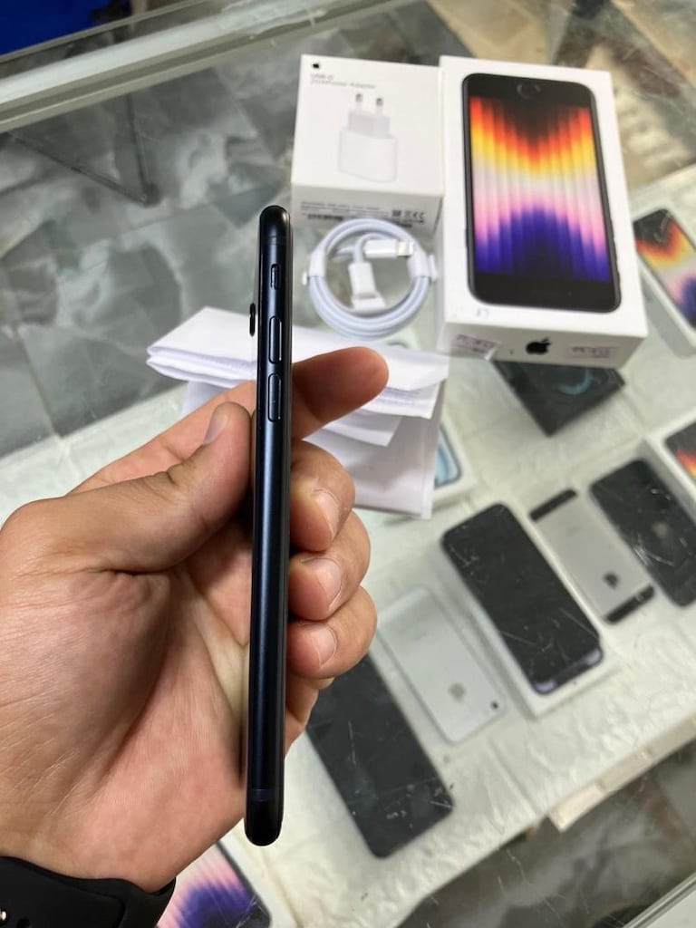 MÜHENDİSCELLDEN YURTİÇİ İPHONE SE 3.NESİL PİL %87 KUTU FATURA - 4