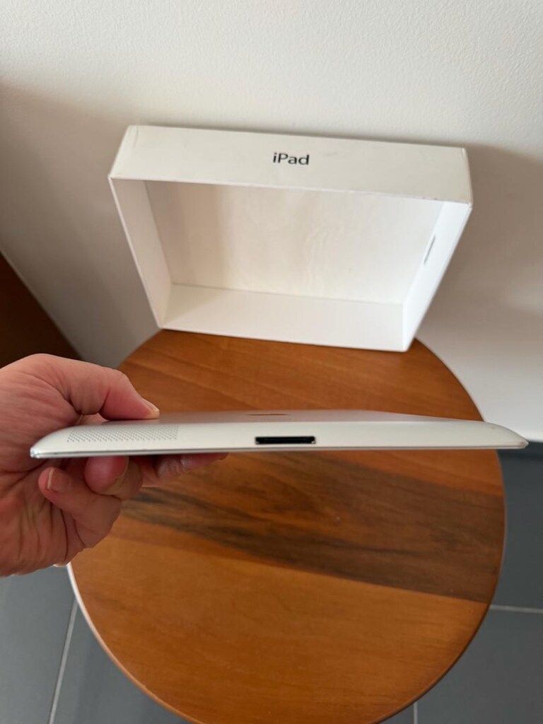 APPLE İPAD 32GB Wİ-Fİ + 4G LTE 9.7’’ Beyaz Renk + ORJİNAL KILIF - 6