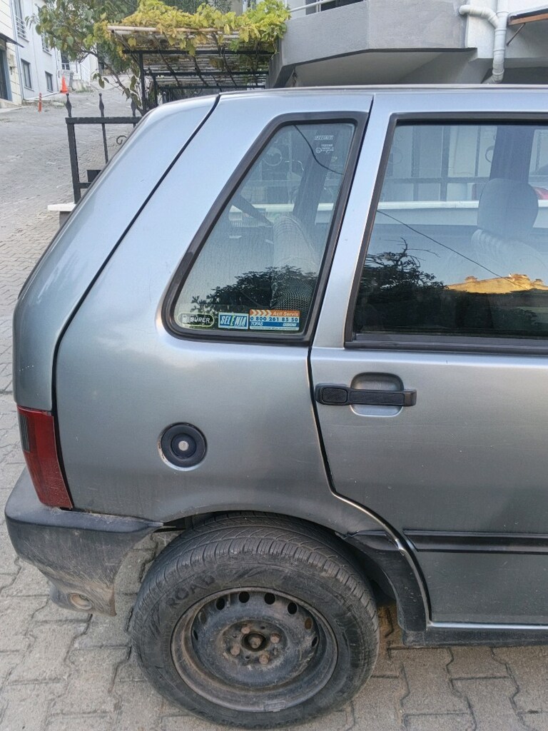 FIAT UNO 1.4 S MANUEL 2000 - 9