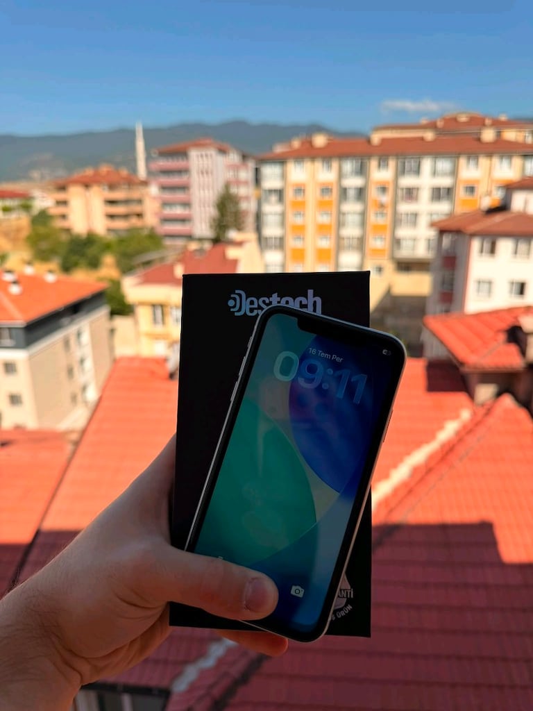 İPHONE 11 TR 128 GB - 2