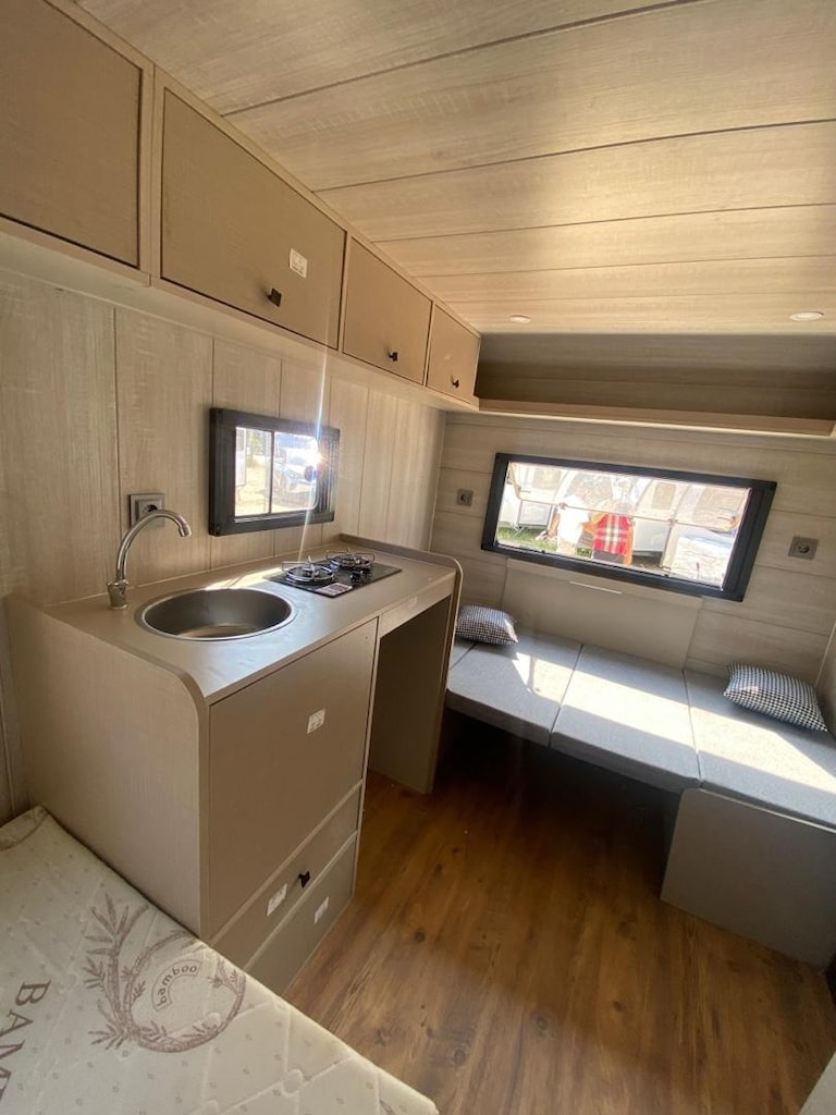 KARAVAN - 7