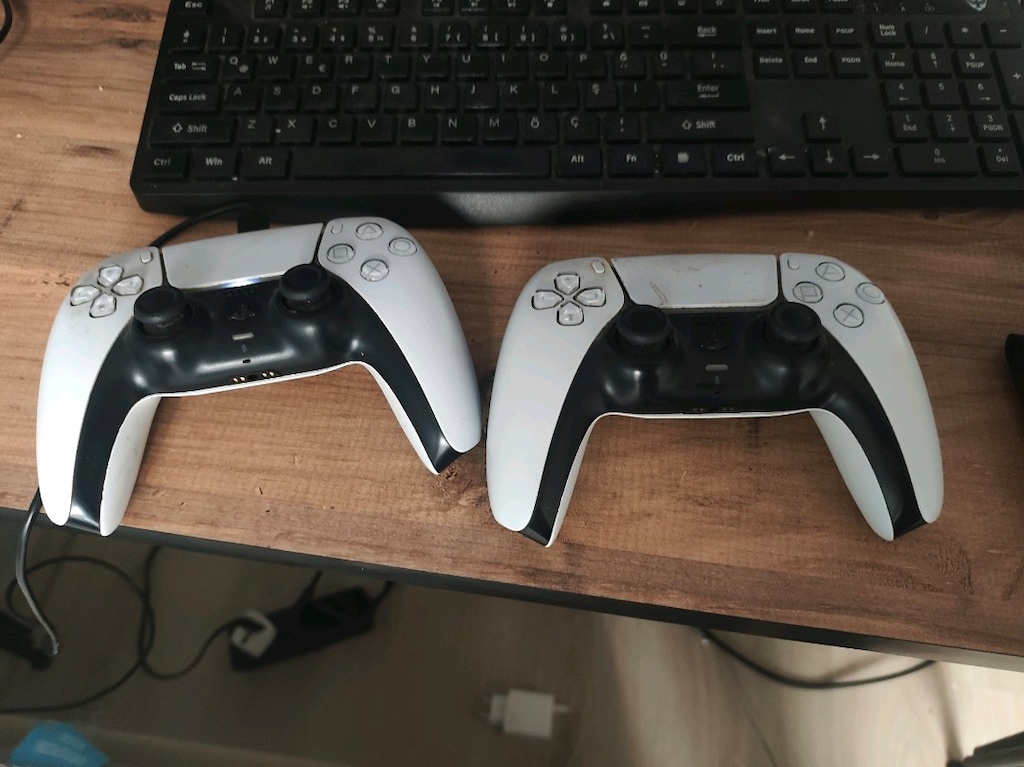 PS 5 Dualsense oyun kolu - 2