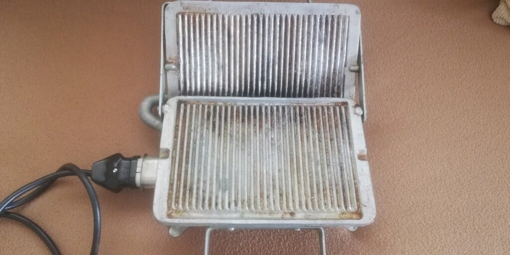 Ufak tost makinası - 10