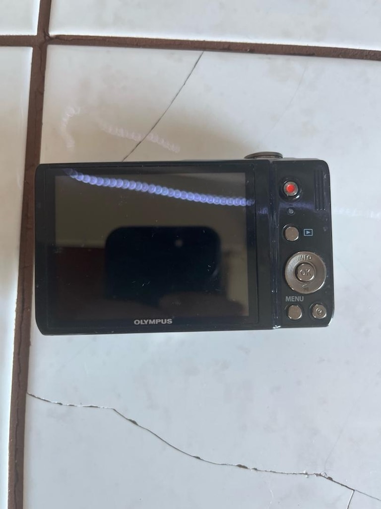 Olympus VR-310 Dijital Fotoğraf Makinesi - 3