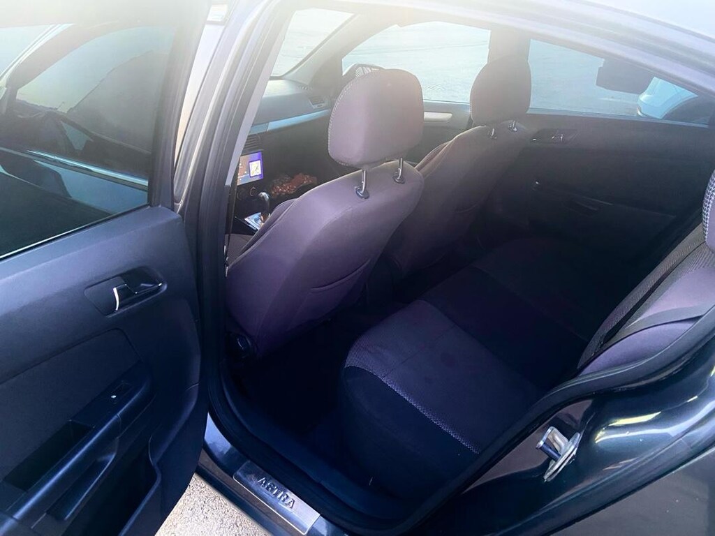 Opel Astra 111 yıl - 4