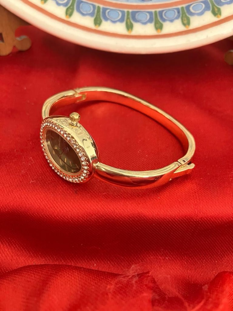 Cartier Altın Tonlu yeşil kadran kelepçe kordon oval kadın saat - 4