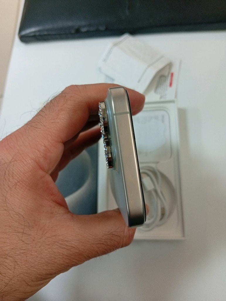 iPhone 15 pro 128gb orjinal tertemiz - 6