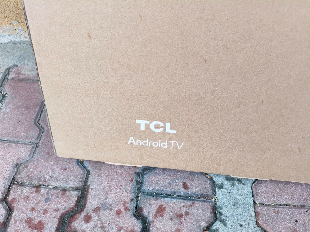 sıfır açılmamış ambalajında 2 yıl garantili 43 inç android TV QLED - 2
