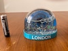 Londra temalı kar küresi, içinde London Eye ve Big Ben gibi simgeli - 2