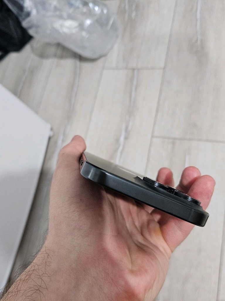 Sıfırdan farksız 16 Pro Max - 4