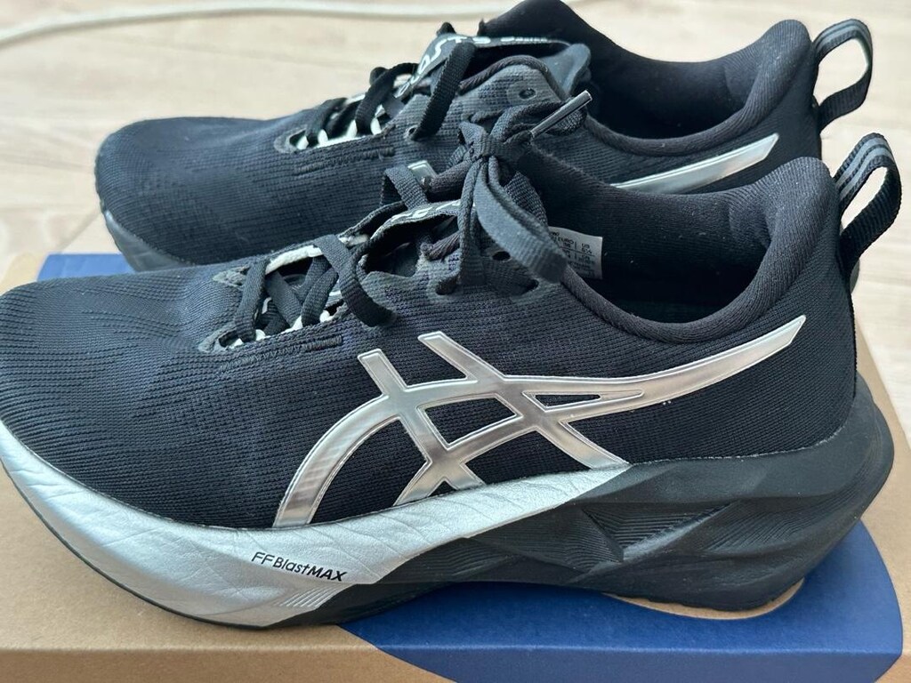 Asics Novablast 5 platinum - 4