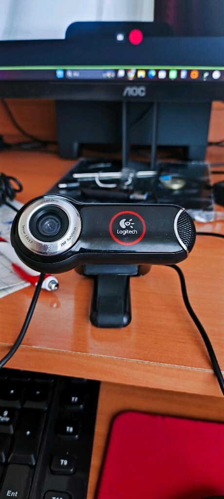 Logitech QuickCam Pro 9000 - Mikrofonlu Otomatik Odaklamalı HD+ - 6