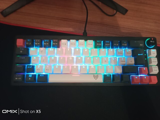 Blueforce Orbiter Mekanik RGB Red Switch (1 Günlük / faturalı