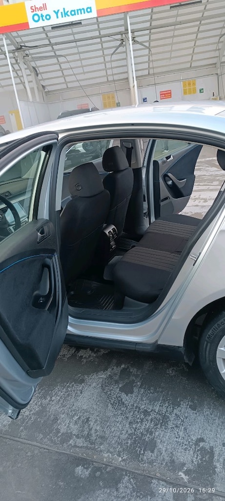2011 model Volkswagen Passat 1.4 TSi - 14