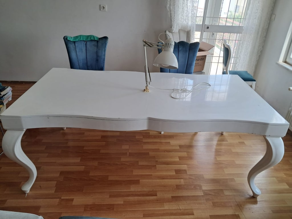 AHŞAP GÜRGEN BEYAZ YEMEK MASASI VE 8 SANDALYE - 2