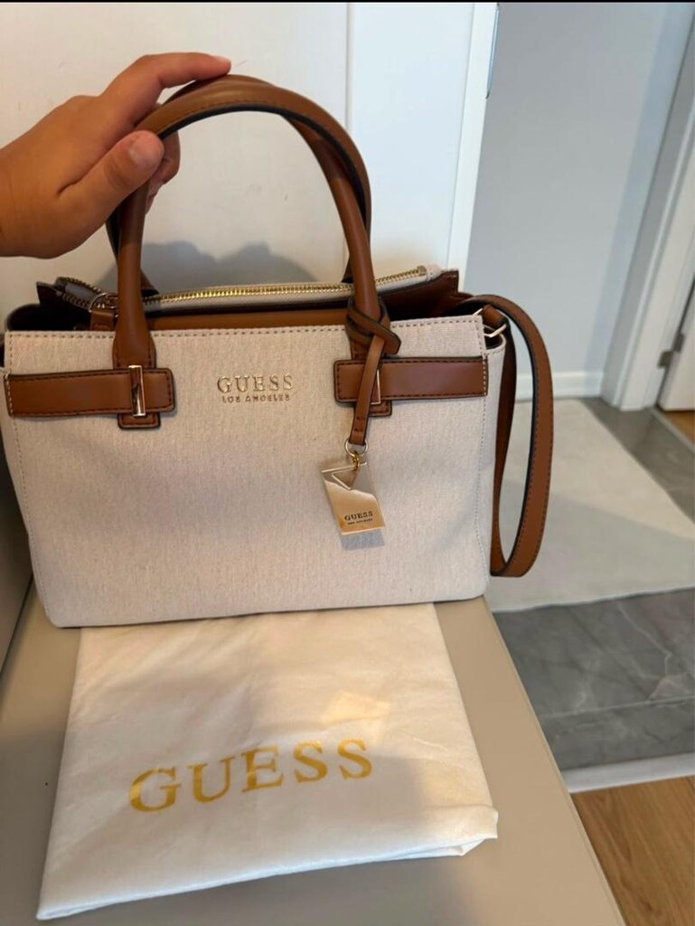guess marka Orjinal çanta guess mağazasından alınmıştır
