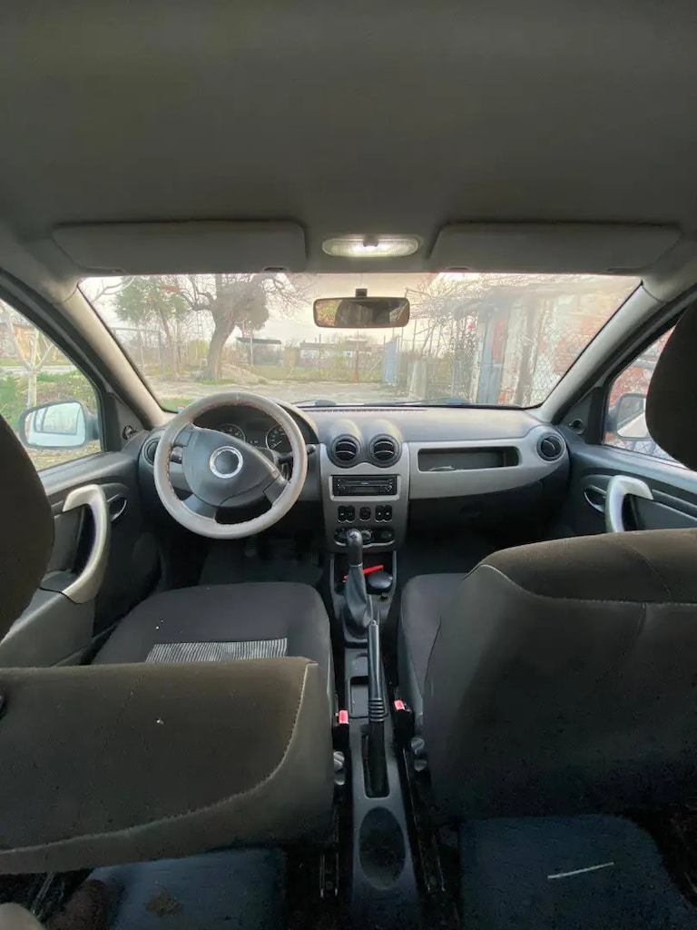 Dacia Sandero - 10