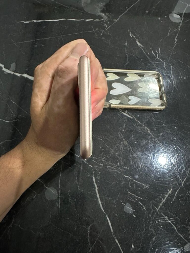 iphone 8 plus gold - 7