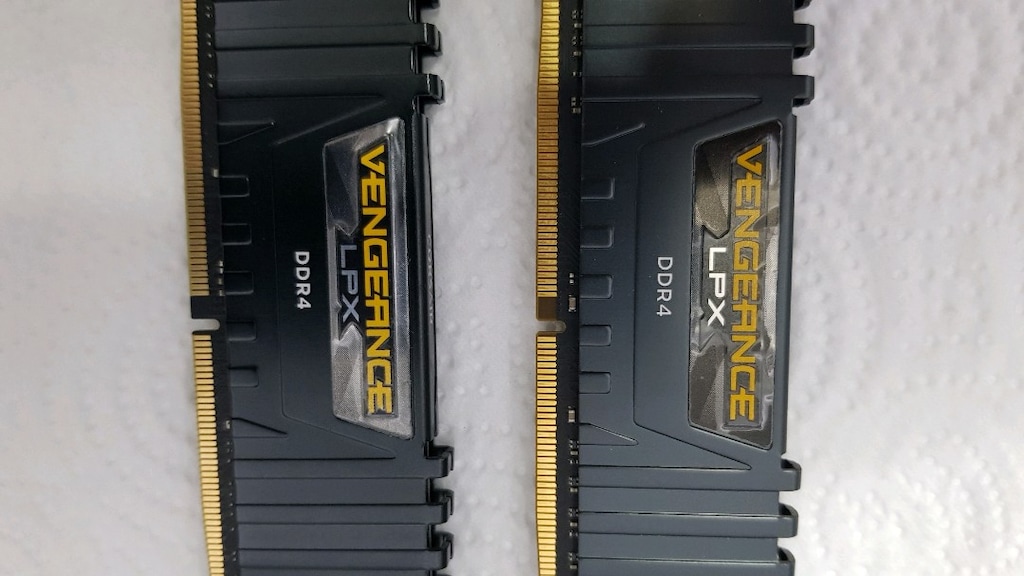 16 GB DDR4 RAM