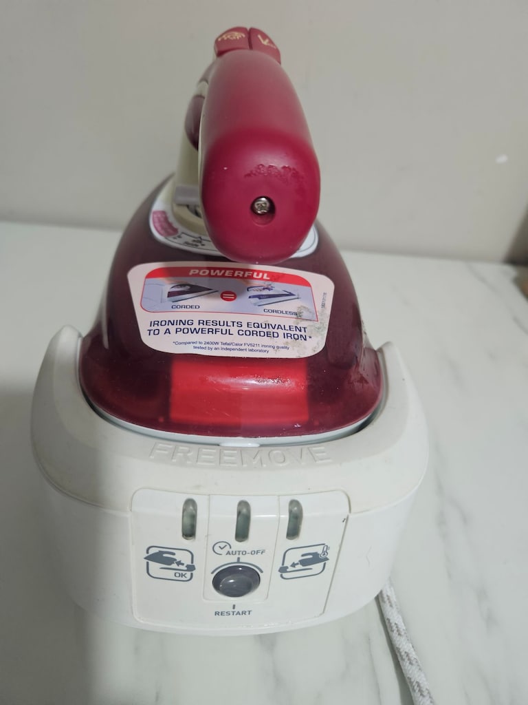 Tefal FV9970 Freemove 2600W Autoclean Tabanlı Kablosuz Buharlı Ütü - 2