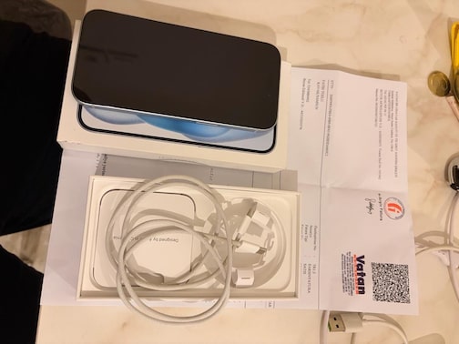 İphone 15 256 gb 1 bucuk yıl garantili hatasız