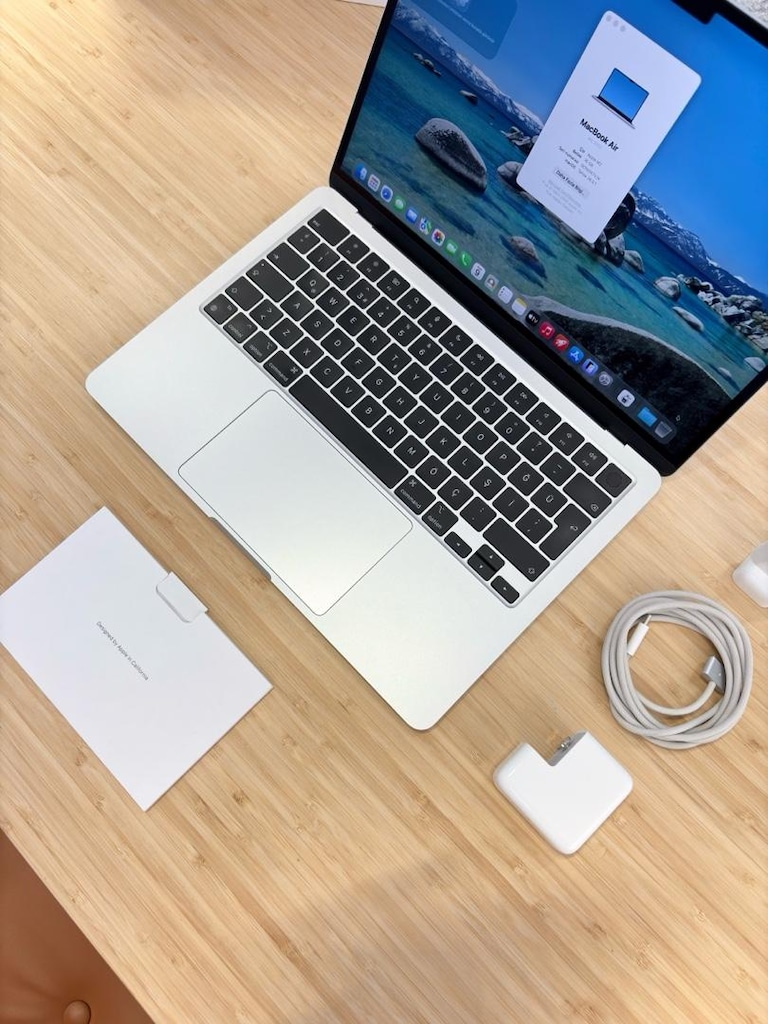MacBook Air M2 16GB RAM Versiyon | Pil:%100 Kutu Garanti Mevcut - 8
