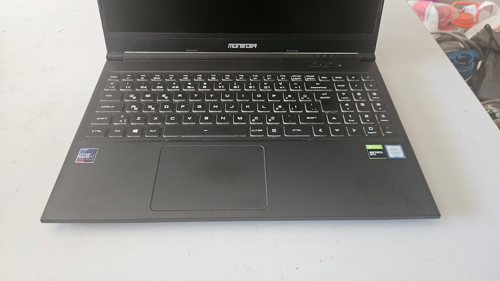 Monster İ7 9.Nesil 16 GB DDR4 Ram 256 GB M2 SSD 4 GB GTX 1650 - 6