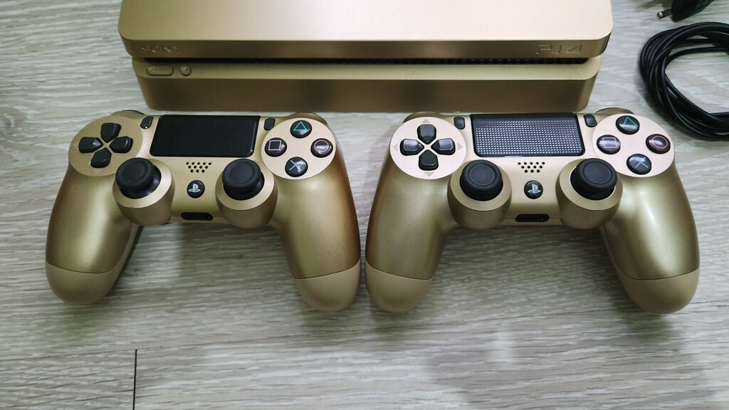 PS4 Slim 1 TB GOLD Edition, FC 27+15 Oyun, 2 Orijinal Gold Kollu - 3