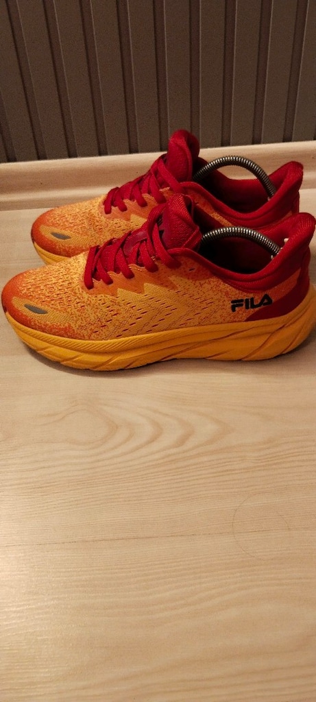 FİLA SPOR AYAKKABI 42 NO - 7