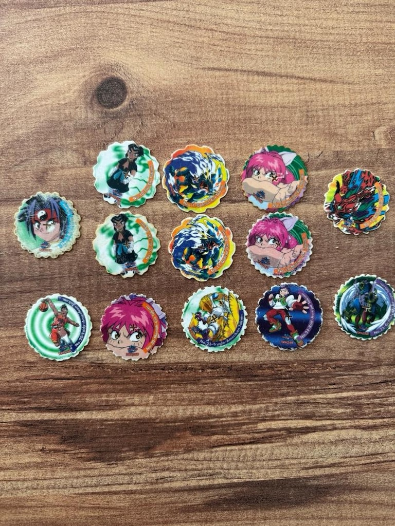 Beyblade Topaçlar tasoları satılık - 2