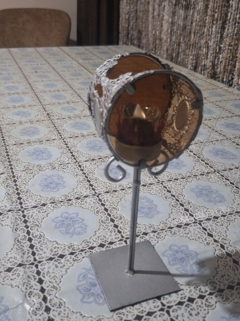mumluk örtüsü fotoda mevcuttur.metal - 7