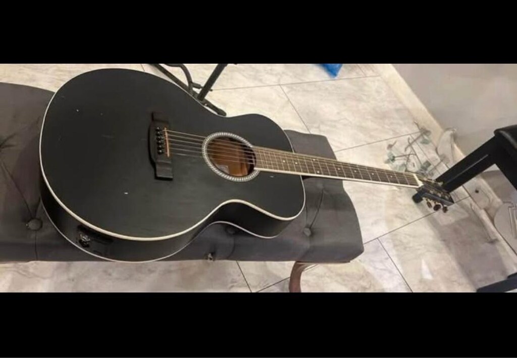 E.Akustik Gitar + Amfi - 4