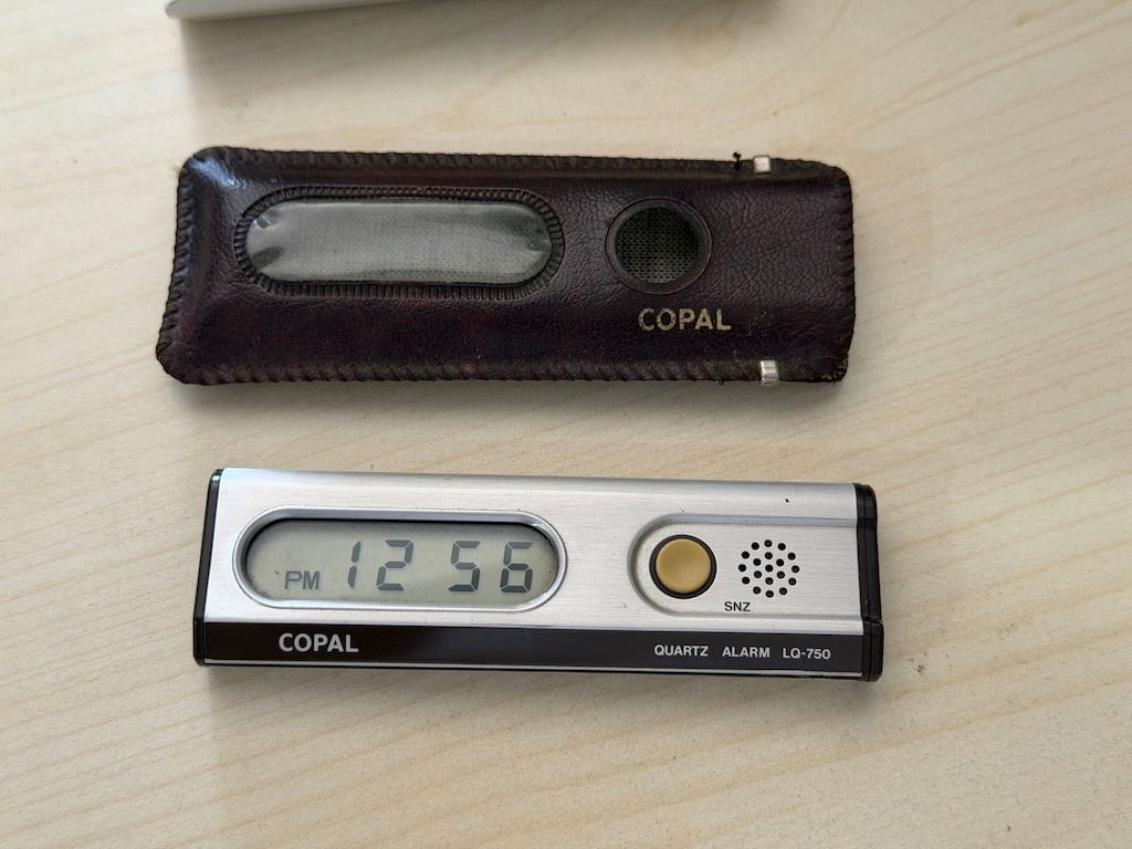 Copal LQ-750 Vintage Dijital Seyehat Alarmlı Saat - 8
