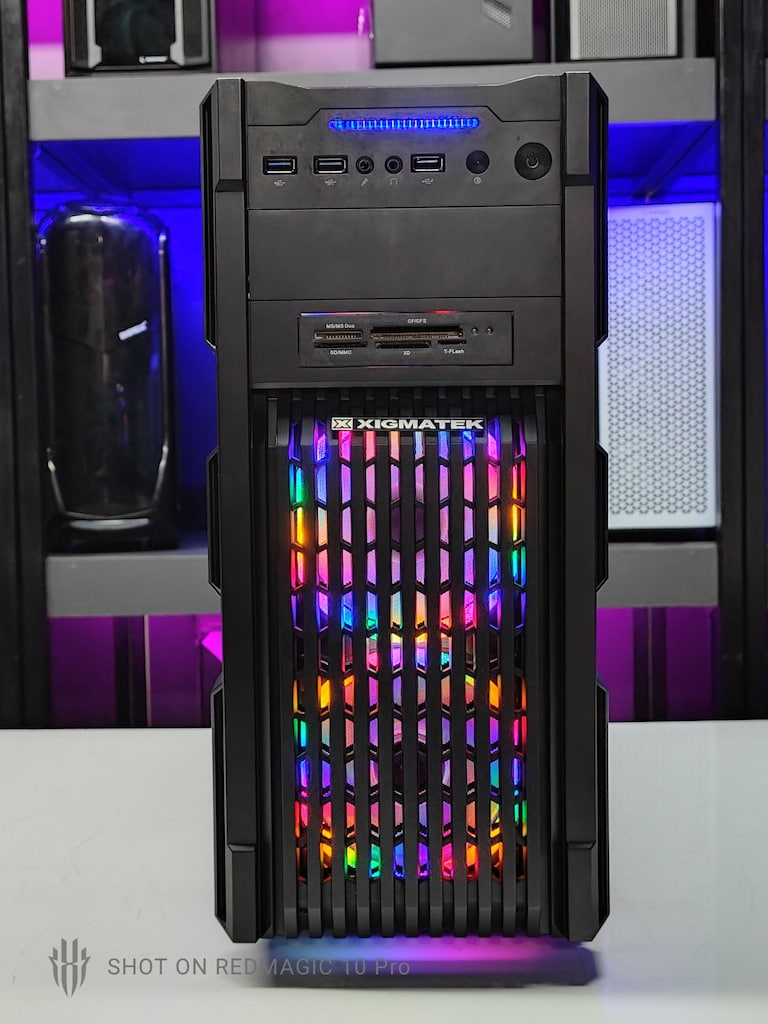 Intel Core i5 660 - HD 7770 1GB - 8GB RAM - 240GB SSD - 2