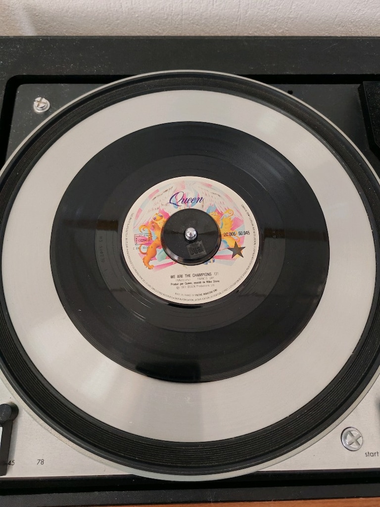 Queen & We Will Rock You 45 lik - 4