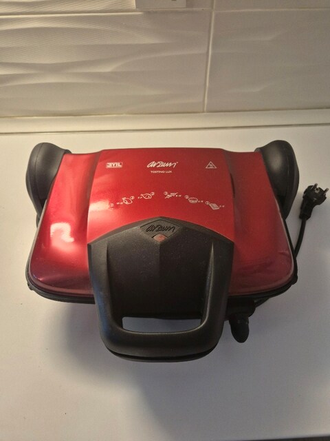 Arzum tost makinesi